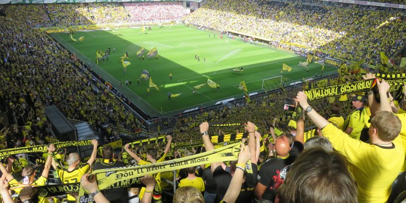 Cách đọc kèo thẻ đỏ chuẩn xác